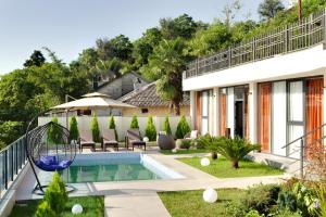 Bazén v ubytování Sun Wine Hotel nebo v jeho okolí