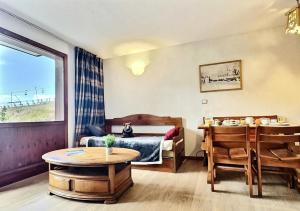 Posedenie v ubytovaní Résidence Hameau Du Borsat - Studio pour 4 Personnes 06