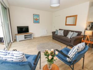 TV a/nebo společenská místnost v ubytování 14 Coedrath Park