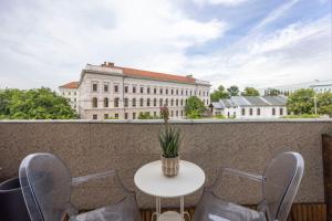 Luxy Central Spacious & Cozy Residence with Balcony 1091 Budapest, Üllői út 115 kép - 2