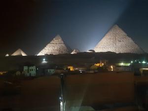 Fotografie z fotogalerie ubytování Queen Isis pyramids view v Káhiře