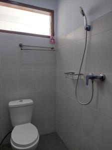 Imagen de la galería de Linobi9e Homestay, en Sengkol