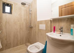 Koupelna v ubytování Villa Boga on Ada Bojana