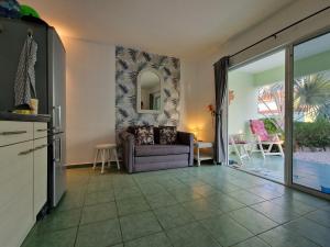 Imagem da galeria de Apartment "Always SUNday", Lagoon Ocean Resort em Lagun