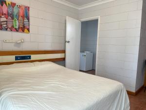 Gallery image of Esperance Travellers Inn in Esperance +23 photos