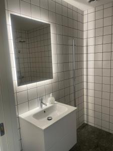 Koupelna v ubytování Gisebo Vingård + 35 fotografií