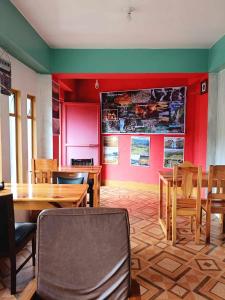Posezení v ubytování Pas-it Hostel Sagada