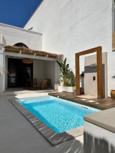 Bazén v ubytování Midi Pool Villa & SPA nebo v jeho okolí
