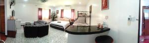 Gallery image of Arizona Beach Resort, Subic Bay, Philippines 2200 in Olongapo