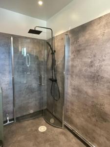 Ένα μπάνιο στο The Red House in Boda, Revsudden