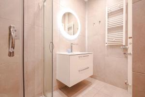 Phòng tắm tại Syntagma square, 60sqm Dream suite +29 ảnh