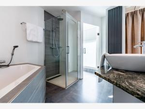 Koupelna v ubytování Hotel Zutphen