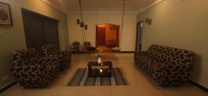 Fotografie z fotogalerie ubytování SHI's Triveni Spacious 2BHK Villa in Pappampatti, Coimbatore v destinaci Kójamputtúr + 14 fotografií