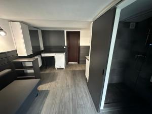 Η κουζίνα ή μικρή κουζίνα στο Vöröskő- Házmester- Balatonalmádi