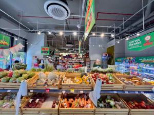 Supermarket nebo jiné obchody v  apartmánu nebo okolí