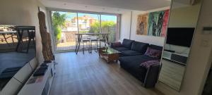 TV o dispositivi per l'intrattenimento presso Villa ou chambres sur l'Île des Marinas au Cap d'Agde