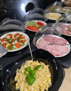 旅馆内部或周边提供的食物