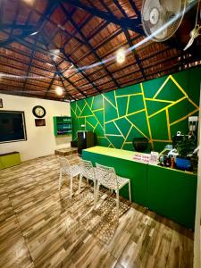 Kuchyň nebo kuchyňský kout v ubytování Coorg Nest Cottages By Dreamy Vacations
