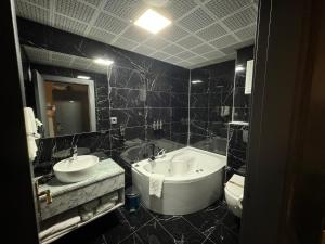Kúpeľňa v ubytovaní BÇ Ruby Hotel