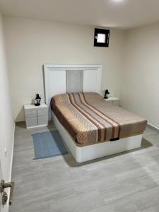 Ένα ή περισσότερα κρεβάτια σε δωμάτιο στο New modern apartment, Scandinavian style, ocean view