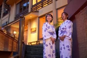 Majutusasutuse Arifuku Onsen Yoshidaya külastajad