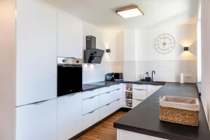 Dapur atau dapur kecil di Manu's Bergblick