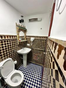 Koupelna v ubytování Riad Shama Fes