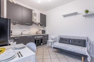 Eldhús eða eldhúskrókur á Gallarate Central Suite