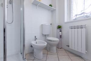 Baðherbergi á Gallarate Central Suite