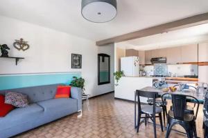 Η κουζίνα ή μικρή κουζίνα στο La Dame de cœur 05