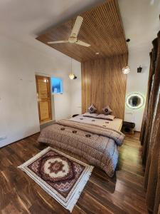 Postel nebo postele na pokoji v ubytování Serenity Inn home stay
