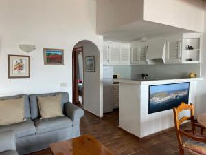 Kuchyň nebo kuchyňský kout v ubytování ES CASTELL 2 4 by SOM Menorca + 7 fotografií