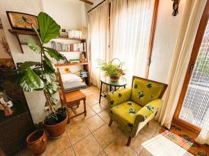 Posedenie v ubytovaní Casa Piedralén