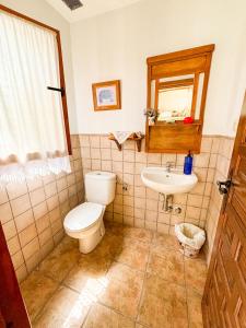 Kúpeľňa v ubytovaní Casa Piedralén + 6 fotografií