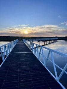 Galeriebild der Unterkunft Bayline luxury spa and pool apartment in Armação de Pêra