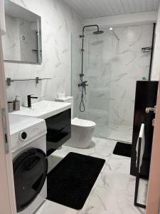 Ένα μπάνιο στο Trajkovski apartments +9 φωτογραφίες