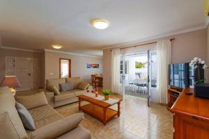 Posezení v ubytování Villa Olivina 2 by Villa Plus