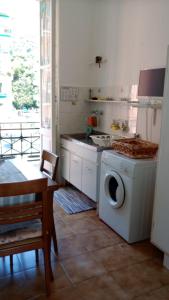 Dapur atau dapur kecil di La casa di Zora