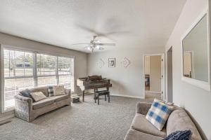 Gallery image of Waterfront Kansas Home with Private Fire Pit! in Arkansas City