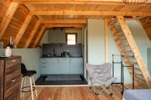 Kuchyň nebo kuchyňský kout v ubytování Viewpoint cottage Poscenje