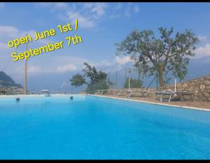 The swimming pool at or close to Casa Cristina - Vista Lago