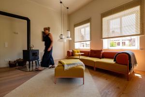 Photo de la galerie de l'établissement Große Pause Altes Schulhaus Schweigen, à Schweigen-Rechtenbach