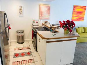 Φωτογραφία από το άλμπουμ του Modern Beautiful 1BR Napili Bay Get-Away Condo σε Kahana