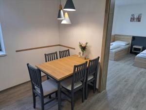 Posteľ alebo postele v izbe v ubytovaní Apartmány Lucie