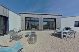 El edificio en el que está la villa