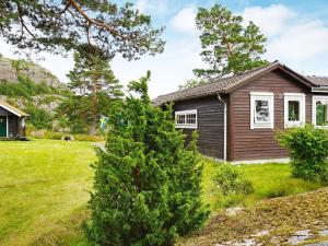 Gallery image of 5 person holiday home in MUNKEDAL in Munkedal