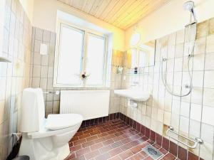 Koupelna v ubytování aday - Solsortvej Suite 3 Randers + 9 fotografií