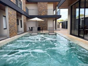 Bazén v ubytování Ondara Flat Hotel nebo v jeho okolí