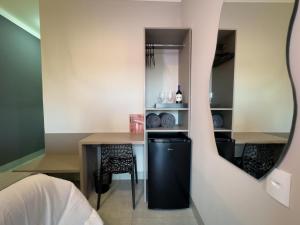 Kuchyň nebo kuchyňský kout v ubytování Ondara Flat Hotel