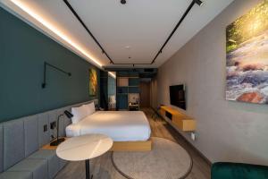 Aiden by Best Western Georgetown Guyana客房内的一张或多张床位